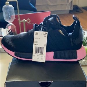 Adidas NMD R1 women size 6